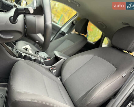 Черный Хендай Kona Electric, объемом двигателя 0 л и пробегом 10 тыс. км за 25399 $, фото 40 на Automoto.ua