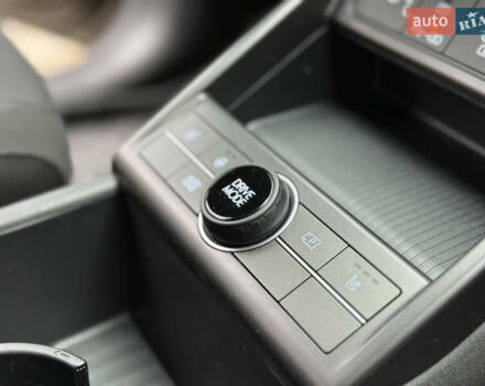 Черный Хендай Kona Electric, объемом двигателя 0 л и пробегом 10 тыс. км за 25399 $, фото 77 на Automoto.ua