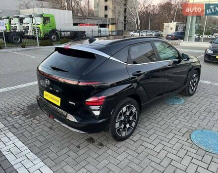 Черный Хендай Kona Electric, объемом двигателя 0 л и пробегом 28 тыс. км за 35999 $, фото 2 на Automoto.ua