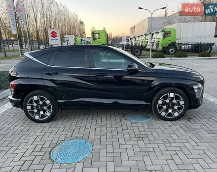 Черный Хендай Kona Electric, объемом двигателя 0 л и пробегом 28 тыс. км за 35999 $, фото 3 на Automoto.ua