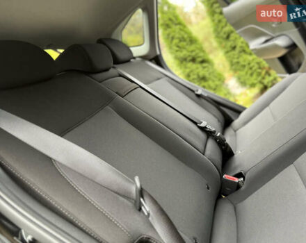 Черный Хендай Kona Electric, объемом двигателя 0 л и пробегом 10 тыс. км за 25399 $, фото 67 на Automoto.ua