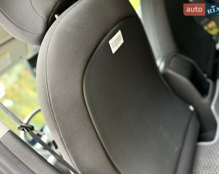 Черный Хендай Kona Electric, объемом двигателя 0 л и пробегом 10 тыс. км за 25399 $, фото 63 на Automoto.ua