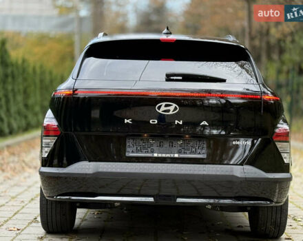 Черный Хендай Kona Electric, объемом двигателя 0 л и пробегом 10 тыс. км за 25399 $, фото 21 на Automoto.ua
