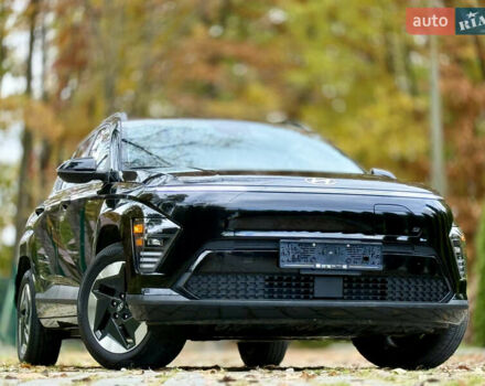 Черный Хендай Kona Electric, объемом двигателя 0 л и пробегом 10 тыс. км за 25399 $, фото 5 на Automoto.ua