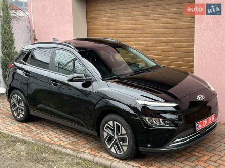 Черный Хендай Kona Electric, объемом двигателя 0 л и пробегом 73 тыс. км за 22699 $, фото 1 на Automoto.ua