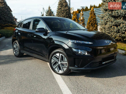 Хендай Kona Electric 2023 в Днепре (Днепропетровске) на Automoto.ua Черный Хендай Kona Electric, объемом двигателя 0 л и пробегом 3 тыс. км за 20400 $, фото 1 на Automoto.ua