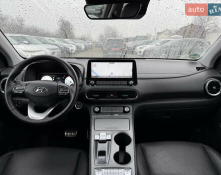 Коричневий Хендай Kona Electric, об'ємом двигуна 0 л та пробігом 59 тис. км за 23400 $, фото 2 на Automoto.ua