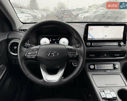 Коричневий Хендай Kona Electric, об'ємом двигуна 0 л та пробігом 59 тис. км за 23400 $, фото 41 на Automoto.ua