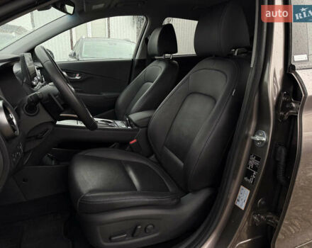 Коричневий Хендай Kona Electric, об'ємом двигуна 0 л та пробігом 59 тис. км за 23400 $, фото 37 на Automoto.ua