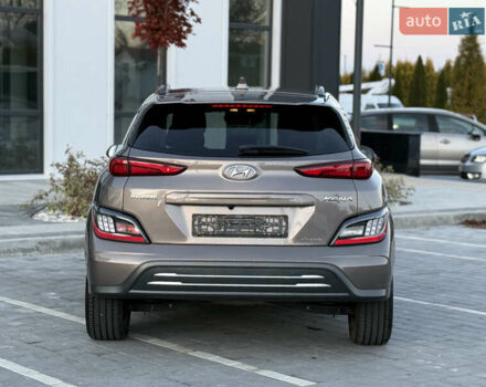 Коричневый Хендай Kona Electric, объемом двигателя 0 л и пробегом 63 тыс. км за 17300 $, фото 4 на Automoto.ua