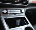Красный Хендай Kona Electric, объемом двигателя 0 л и пробегом 125 тыс. км за 17500 $, фото 28 на Automoto.ua
