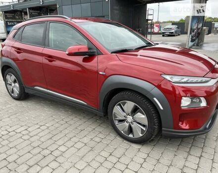 Красный Хендай Kona Electric, объемом двигателя 0 л и пробегом 83 тыс. км за 19500 $, фото 3 на Automoto.ua