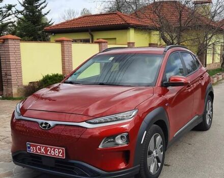 Красный Хендай Kona Electric, объемом двигателя 0 л и пробегом 67 тыс. км за 19999 $, фото 4 на Automoto.ua