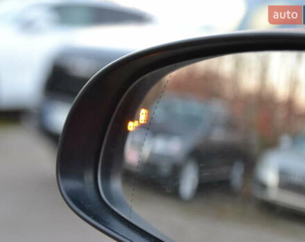 Красный Хендай Kona Electric, объемом двигателя 0 л и пробегом 125 тыс. км за 17500 $, фото 29 на Automoto.ua