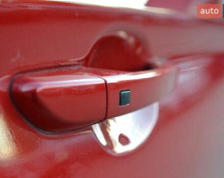 Красный Хендай Kona Electric, объемом двигателя 0 л и пробегом 125 тыс. км за 17500 $, фото 44 на Automoto.ua