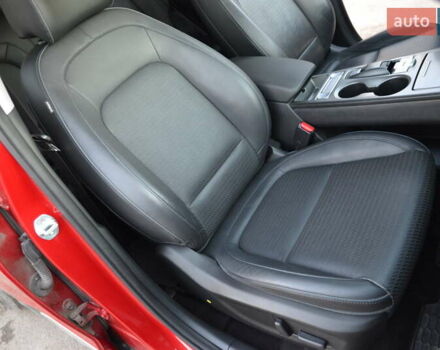 Красный Хендай Kona Electric, объемом двигателя 0 л и пробегом 125 тыс. км за 17500 $, фото 31 на Automoto.ua