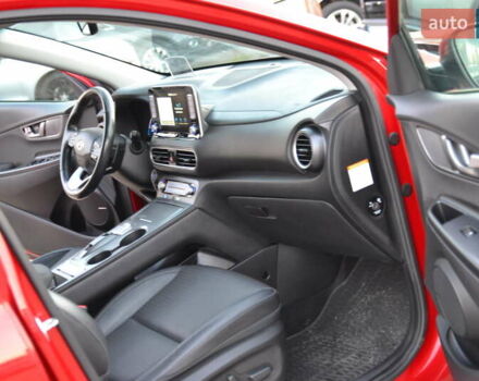 Красный Хендай Kona Electric, объемом двигателя 0 л и пробегом 125 тыс. км за 17500 $, фото 20 на Automoto.ua