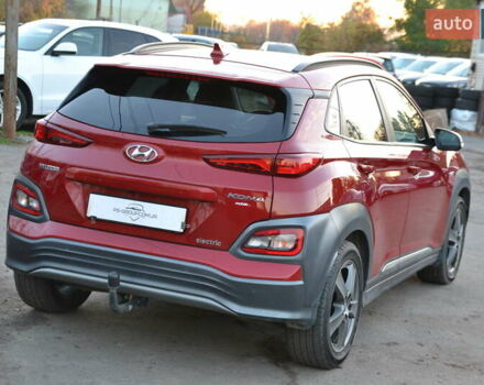 Красный Хендай Kona Electric, объемом двигателя 0 л и пробегом 125 тыс. км за 17500 $, фото 6 на Automoto.ua