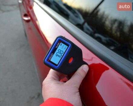 Красный Хендай Kona Electric, объемом двигателя 0 л и пробегом 125 тыс. км за 17500 $, фото 41 на Automoto.ua