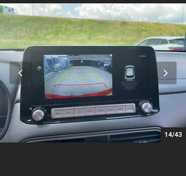 Красный Хендай Kona Electric, объемом двигателя 0 л и пробегом 100 тыс. км за 17900 $, фото 64 на Automoto.ua