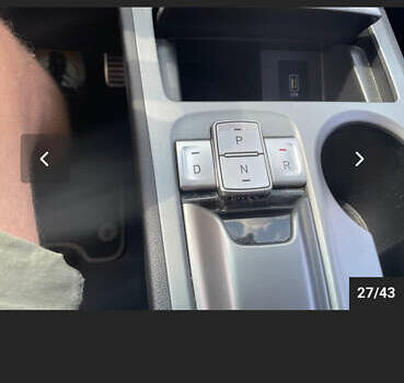 Красный Хендай Kona Electric, объемом двигателя 0 л и пробегом 100 тыс. км за 17900 $, фото 74 на Automoto.ua