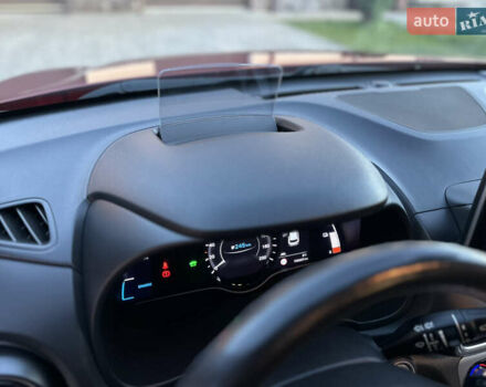 Красный Хендай Kona Electric, объемом двигателя 0 л и пробегом 99 тыс. км за 18350 $, фото 15 на Automoto.ua