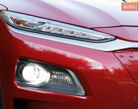 Красный Хендай Kona Electric, объемом двигателя 0 л и пробегом 89 тыс. км за 17950 $, фото 33 на Automoto.ua