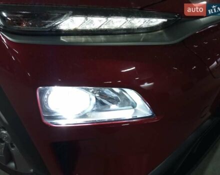 Красный Хендай Kona Electric, объемом двигателя 0 л и пробегом 42 тыс. км за 16000 $, фото 2 на Automoto.ua