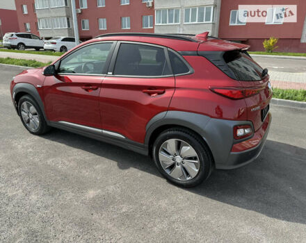 Красный Хендай Kona Electric, объемом двигателя 0 л и пробегом 35 тыс. км за 18000 $, фото 14 на Automoto.ua