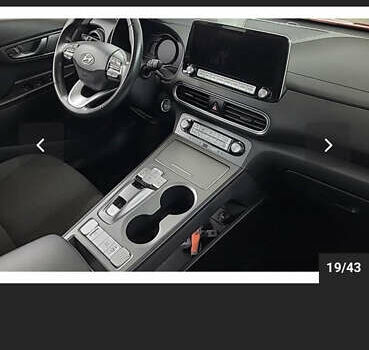 Красный Хендай Kona Electric, объемом двигателя 0 л и пробегом 100 тыс. км за 17900 $, фото 68 на Automoto.ua