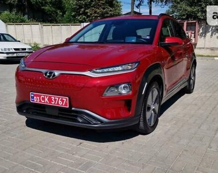 Красный Хендай Kona Electric, объемом двигателя 0 л и пробегом 57 тыс. км за 23799 $, фото 56 на Automoto.ua