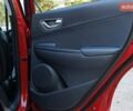 Красный Хендай Kona Electric, объемом двигателя 0 л и пробегом 89 тыс. км за 17950 $, фото 85 на Automoto.ua