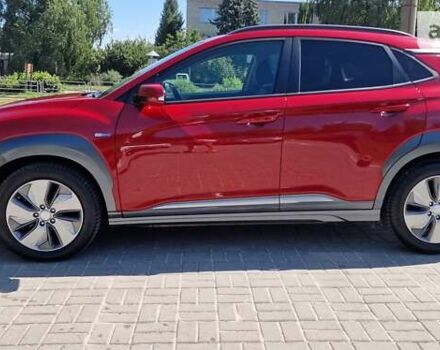 Красный Хендай Kona Electric, объемом двигателя 0 л и пробегом 57 тыс. км за 23799 $, фото 31 на Automoto.ua