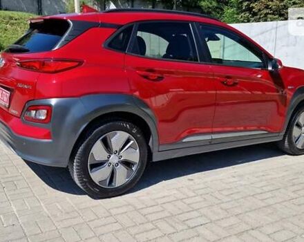 Красный Хендай Kona Electric, объемом двигателя 0 л и пробегом 57 тыс. км за 23799 $, фото 49 на Automoto.ua