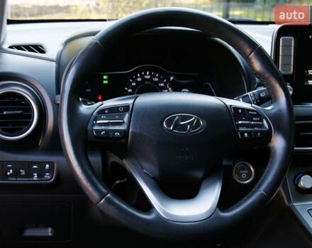 Красный Хендай Kona Electric, объемом двигателя 0 л и пробегом 89 тыс. км за 17950 $, фото 70 на Automoto.ua