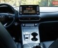 Красный Хендай Kona Electric, объемом двигателя 0 л и пробегом 89 тыс. км за 17950 $, фото 83 на Automoto.ua