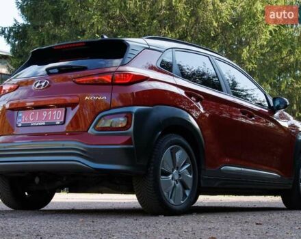 Красный Хендай Kona Electric, объемом двигателя 0 л и пробегом 89 тыс. км за 17950 $, фото 25 на Automoto.ua