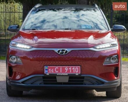 Красный Хендай Kona Electric, объемом двигателя 0 л и пробегом 89 тыс. км за 17950 $, фото 9 на Automoto.ua