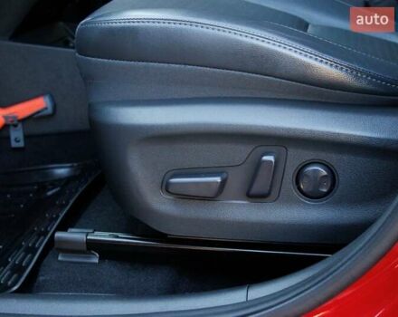 Красный Хендай Kona Electric, объемом двигателя 0 л и пробегом 89 тыс. км за 17950 $, фото 60 на Automoto.ua