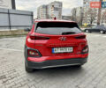 Красный Хендай Kona Electric, объемом двигателя 0 л и пробегом 100 тыс. км за 17900 $, фото 6 на Automoto.ua