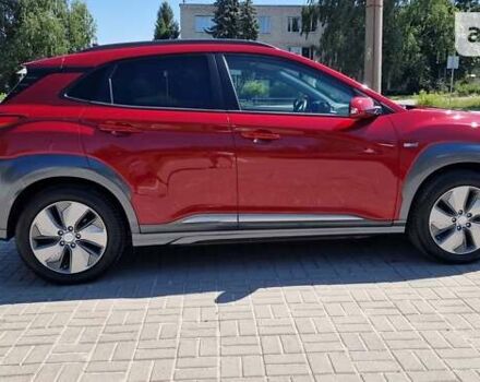 Красный Хендай Kona Electric, объемом двигателя 0 л и пробегом 57 тыс. км за 23799 $, фото 17 на Automoto.ua