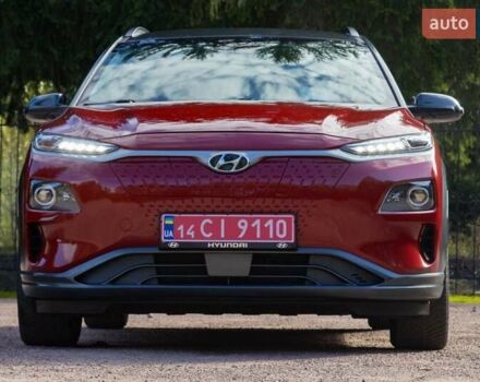 Красный Хендай Kona Electric, объемом двигателя 0 л и пробегом 89 тыс. км за 17950 $, фото 8 на Automoto.ua