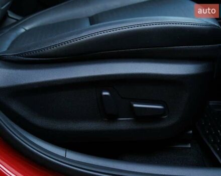 Красный Хендай Kona Electric, объемом двигателя 0 л и пробегом 89 тыс. км за 17950 $, фото 74 на Automoto.ua