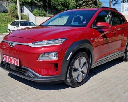 Красный Хендай Kona Electric, объемом двигателя 0 л и пробегом 57 тыс. км за 23799 $, фото 53 на Automoto.ua