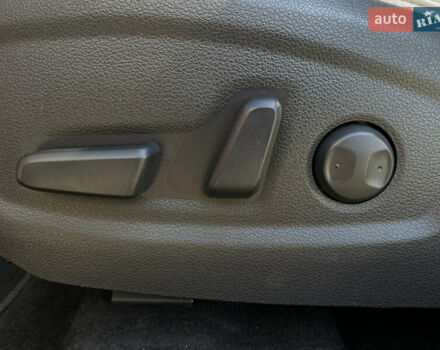 Червоний Хендай Kona Electric, об'ємом двигуна 0 л та пробігом 52 тис. км за 23200 $, фото 35 на Automoto.ua