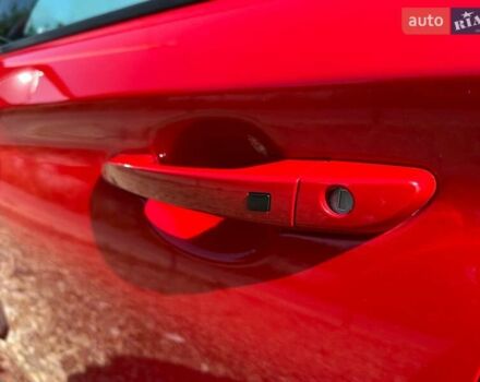 Красный Хендай Kona Electric, объемом двигателя 0 л и пробегом 113 тыс. км за 19900 $, фото 27 на Automoto.ua