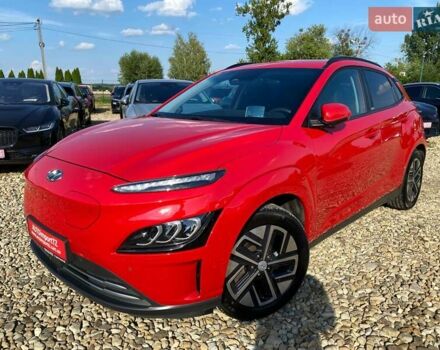 Красный Хендай Kona Electric, объемом двигателя 0 л и пробегом 105 тыс. км за 20200 $, фото 12 на Automoto.ua
