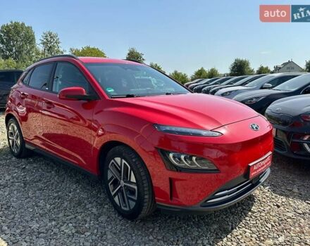 Красный Хендай Kona Electric, объемом двигателя 0 л и пробегом 113 тыс. км за 19900 $, фото 23 на Automoto.ua