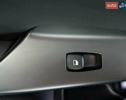 Красный Хендай Kona Electric, объемом двигателя 0 л и пробегом 113 тыс. км за 19900 $, фото 66 на Automoto.ua