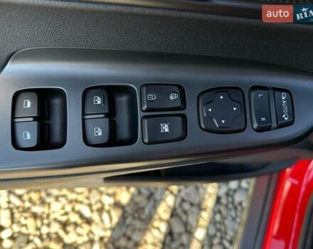 Красный Хендай Kona Electric, объемом двигателя 0 л и пробегом 86 тыс. км за 20600 $, фото 25 на Automoto.ua